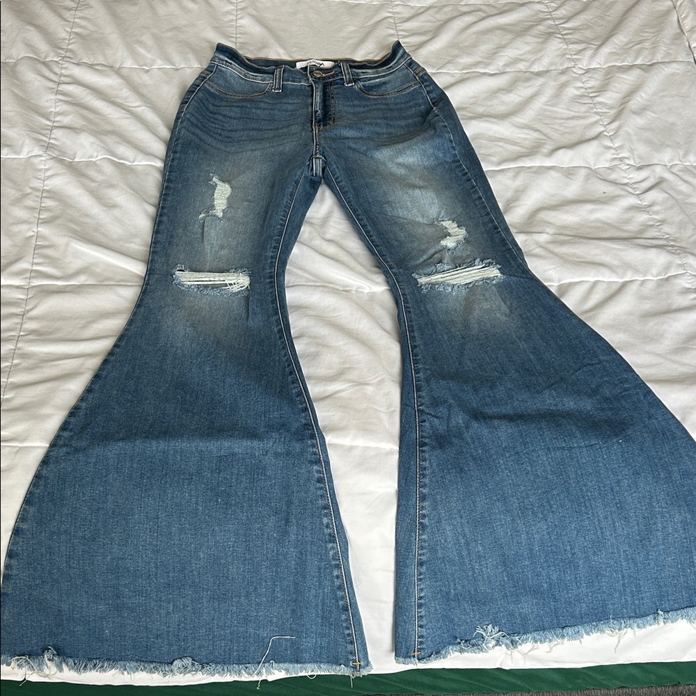 Stylish Blue Flared Women Jeans
